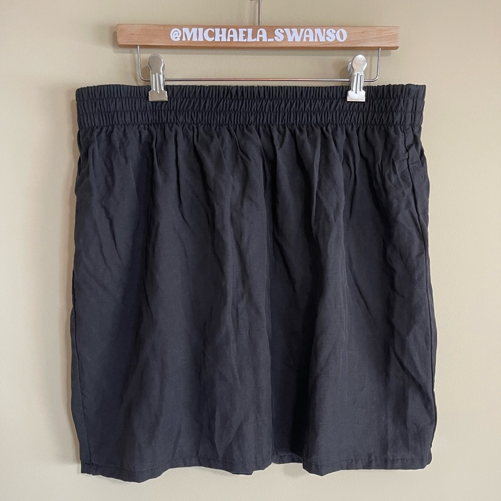 High-Waisted Linen Mini Skirt by Torrid - Picture 2 of 16